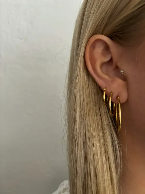 Dark Medium Hoop Gold